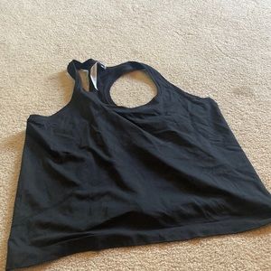 Lululemon size 14 tank top short